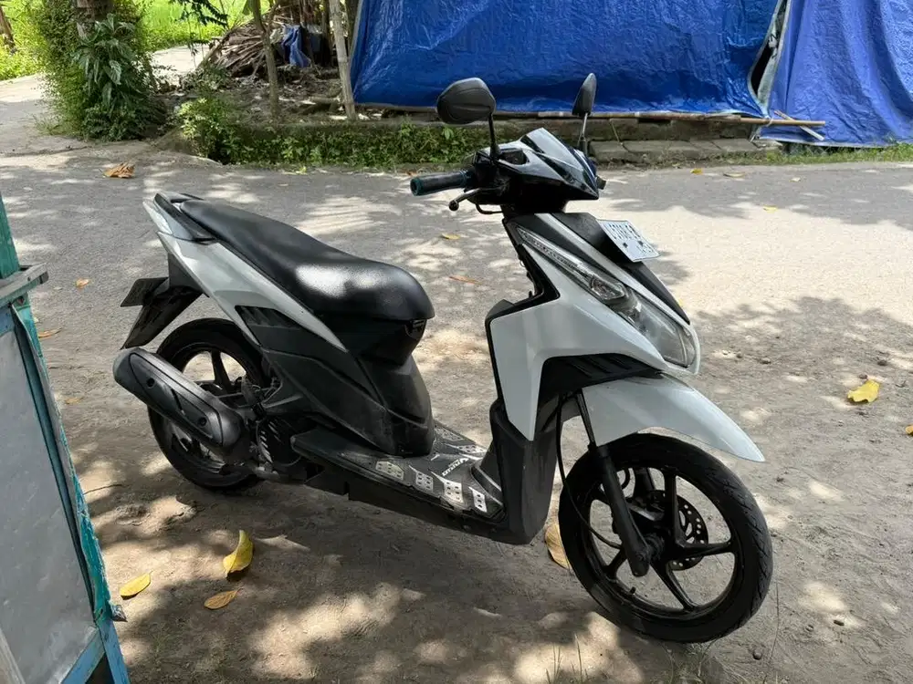 Vario 20111 plat L surabaya