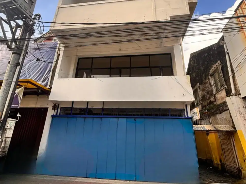 Disewakan Ruko Siap Pakai Lokasi Strategis Tengah Kota dan Area Bisnis