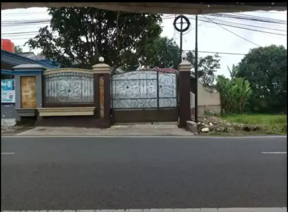 JUAL RUMAH SIAP HUNI PINGGIR JALAN CIANJUR