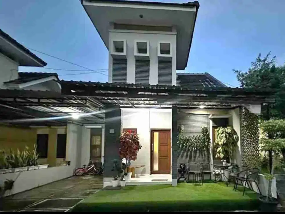 Dijual Rumah Di perumahan perumahan Gentan  jl songgolangit