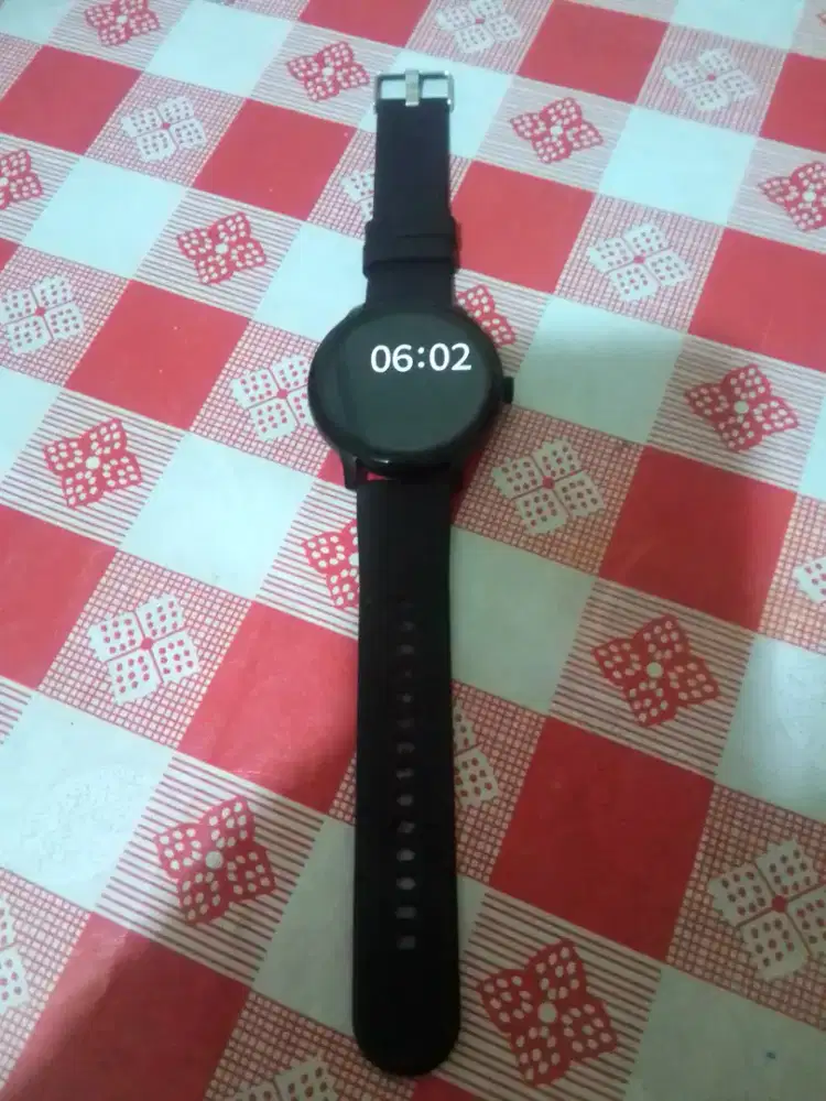 Nego halus ya Smartwatch Bs balas wa dgn suara
