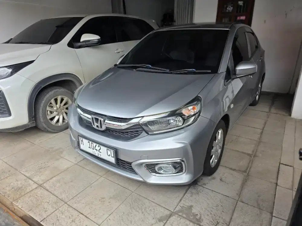Honda Brio E CVT 2019 Silver