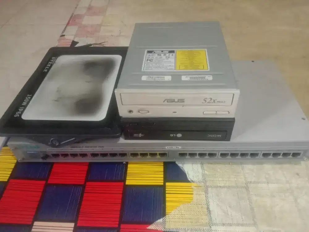 Menerima jual beli komputer bekas borong atau satuan