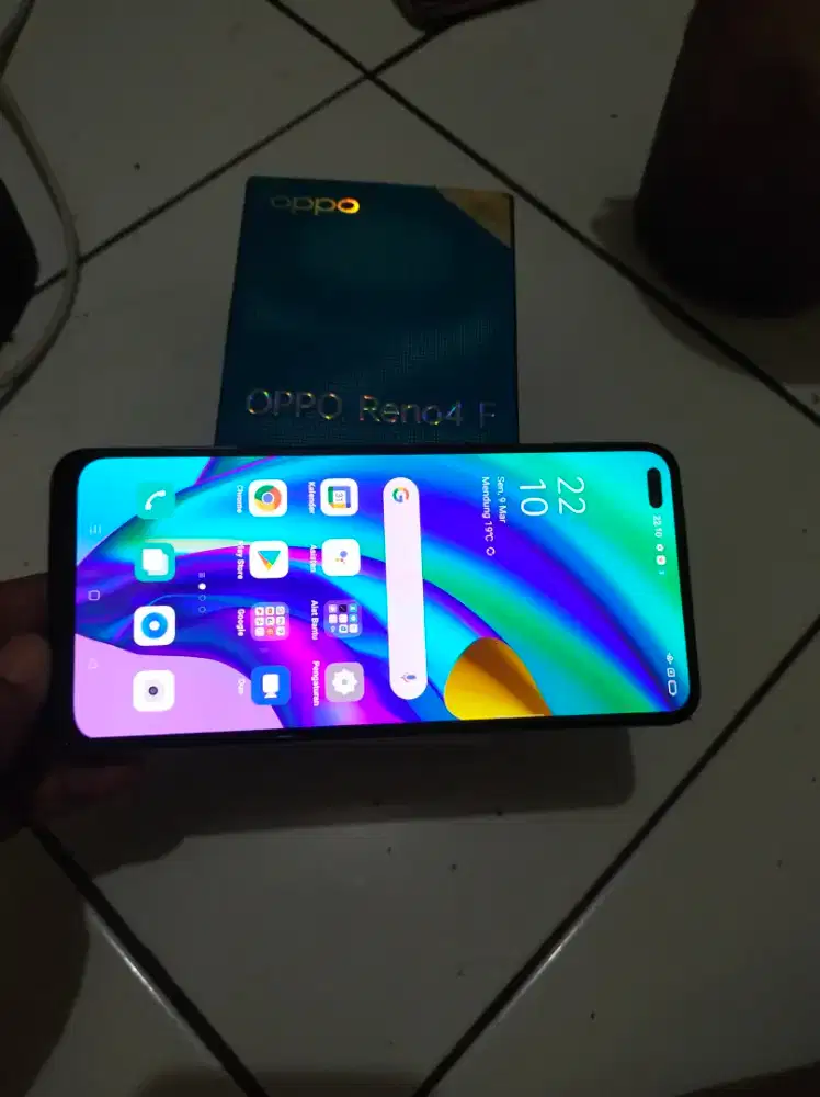 Oppo  Reno 4F  8/128. Fingerprint aktif di layar LCD ORI