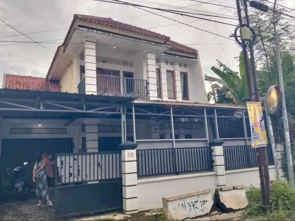 Disewakan Rumah Siap Huni Lokasi Tengah Kota Dekat Rsud Wirosaban