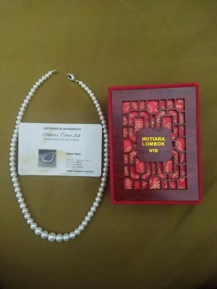 Kalung mutiara air tawar