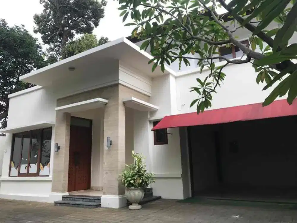 RUMAH DIJUAL DI PANGERAN ANTASARI LOKASI PREMIUM & AKSES STRATEGIS FASILITAS KOLAM RENANG - HADAP BARAT