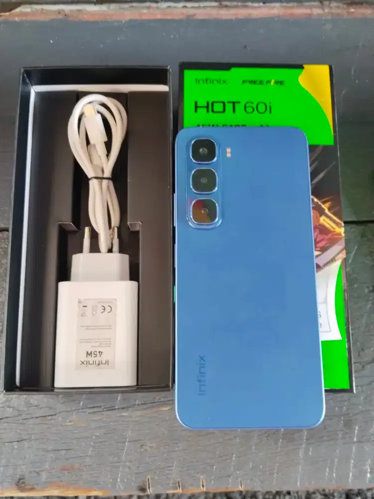INFINIX HOT 60i . Ram 6/128gb