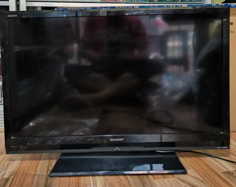 TV LCD SHARP AQUOS 32 inch