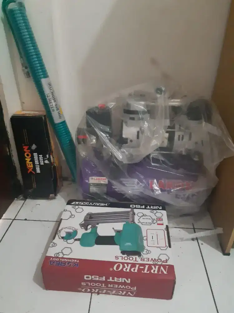 Set compressor dan paku tembak