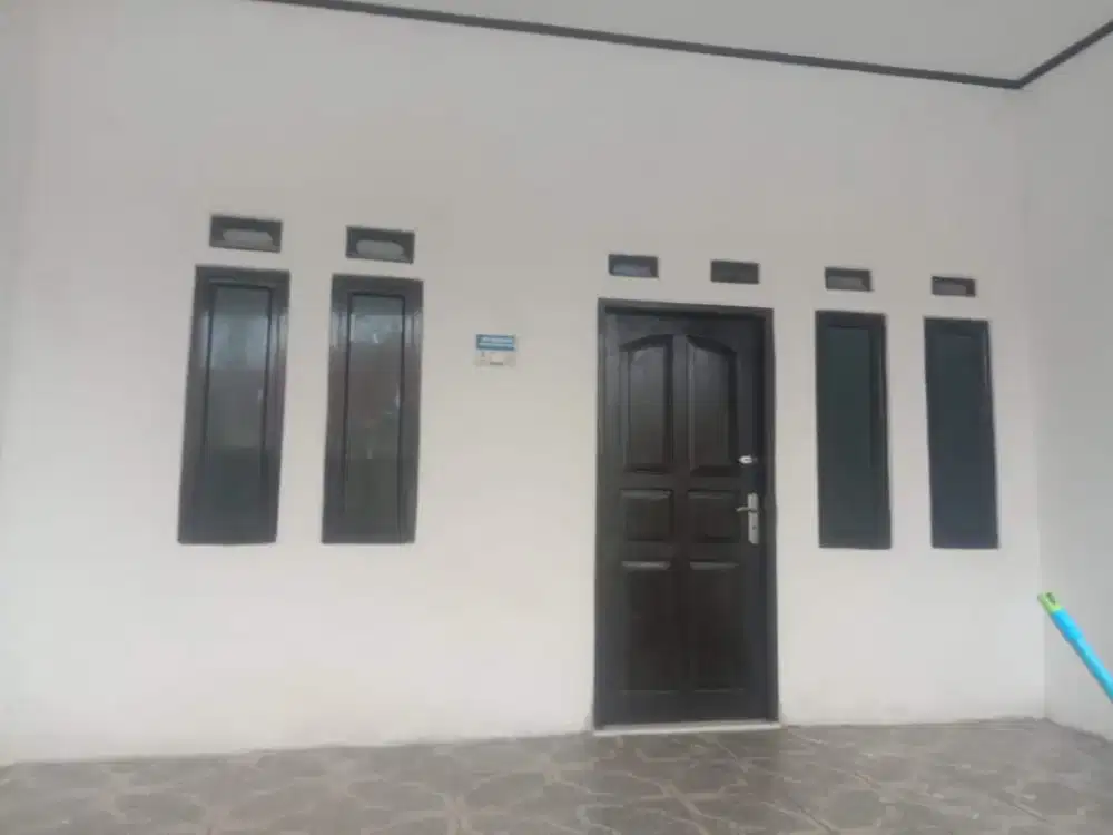 Rumah Strategis DiKontrakan Tahunan dkt Harapan Indah&Grand duta city