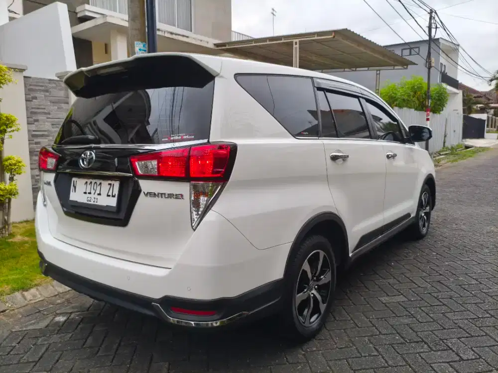 ANTIK km 25rb Venturer Diesel Matic 2021 simpanan istimewa Innova