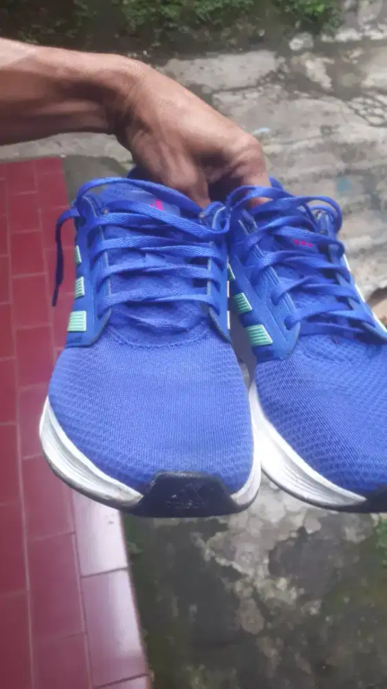 Mahar sepatu adidas galaxi 6 ori size 42