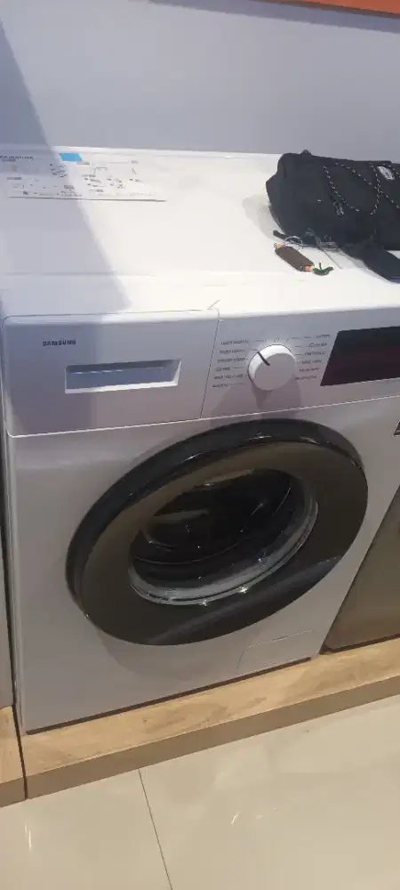 Mesin cuci samsung frontloading 8kG