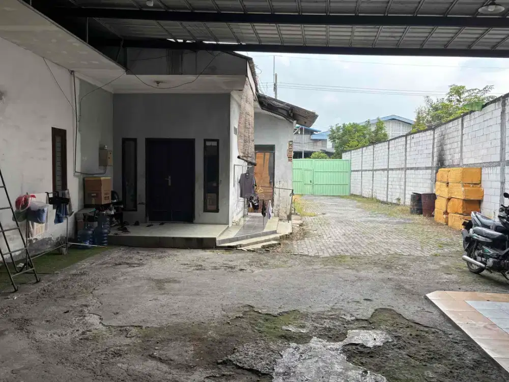 Gudang ex Pabrik di Candi Sidoarjo