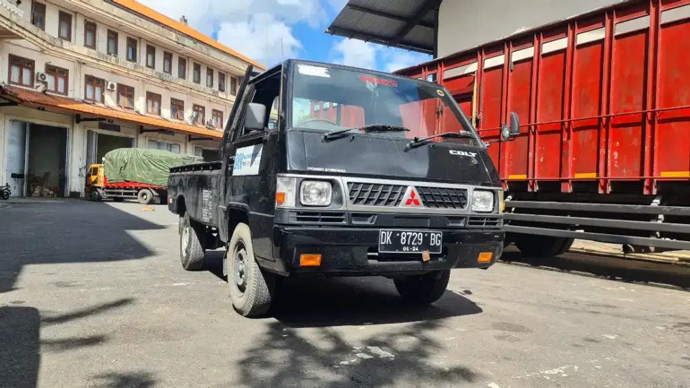 Driver L-300 Ekspedisi Bongkar muat