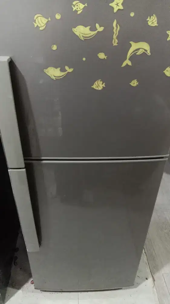 Kulkas 2 pintu panasonic