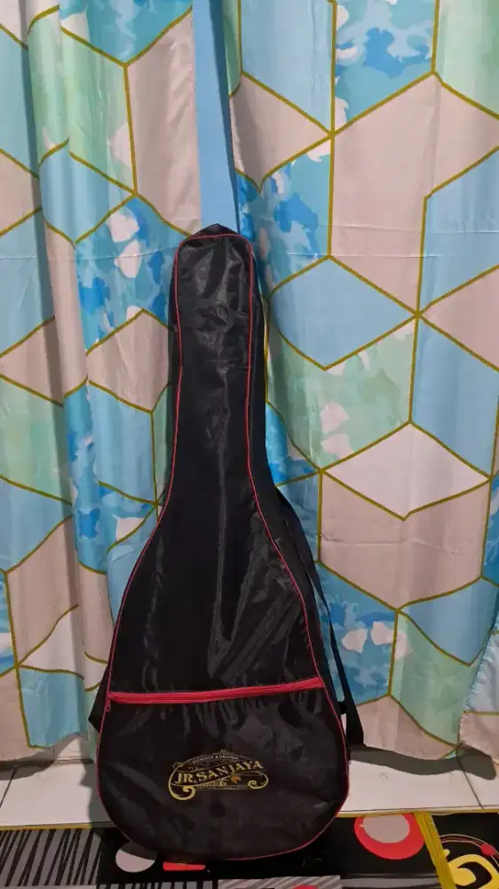 Gitar Merk Jr Sanjaya Lokal Branded