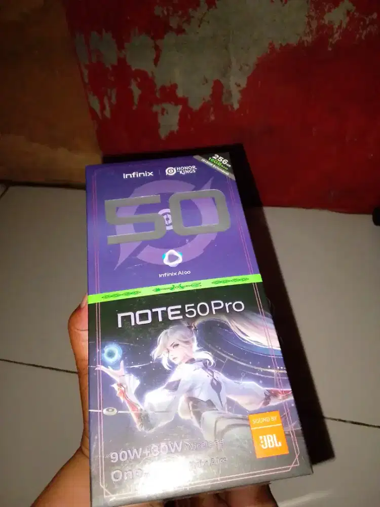 Hp baru  yang tidak terpakai