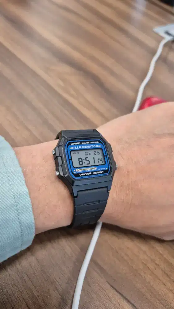 Casio F 105W Like New Nego