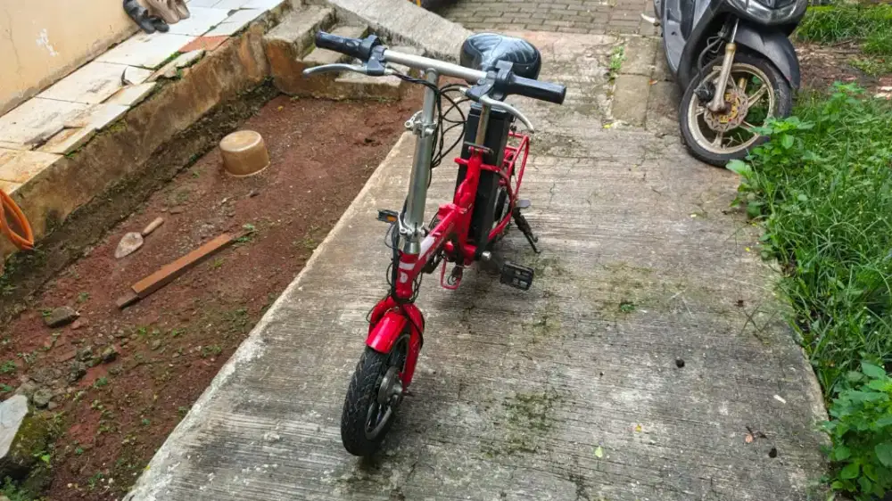 Sepeda listrik mr jackie lipat