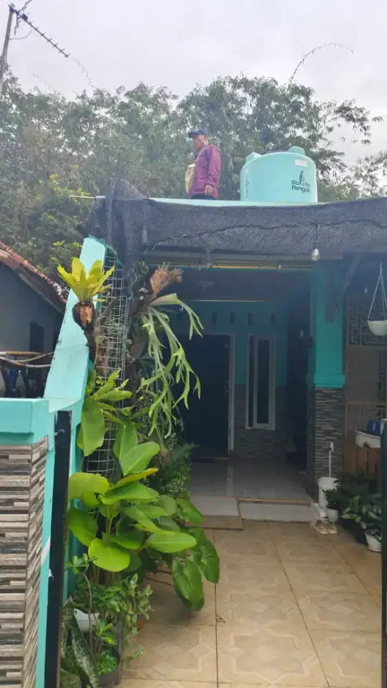 Jual Toren Pinguin 1000 liter, baru terpakai 3 bulanan