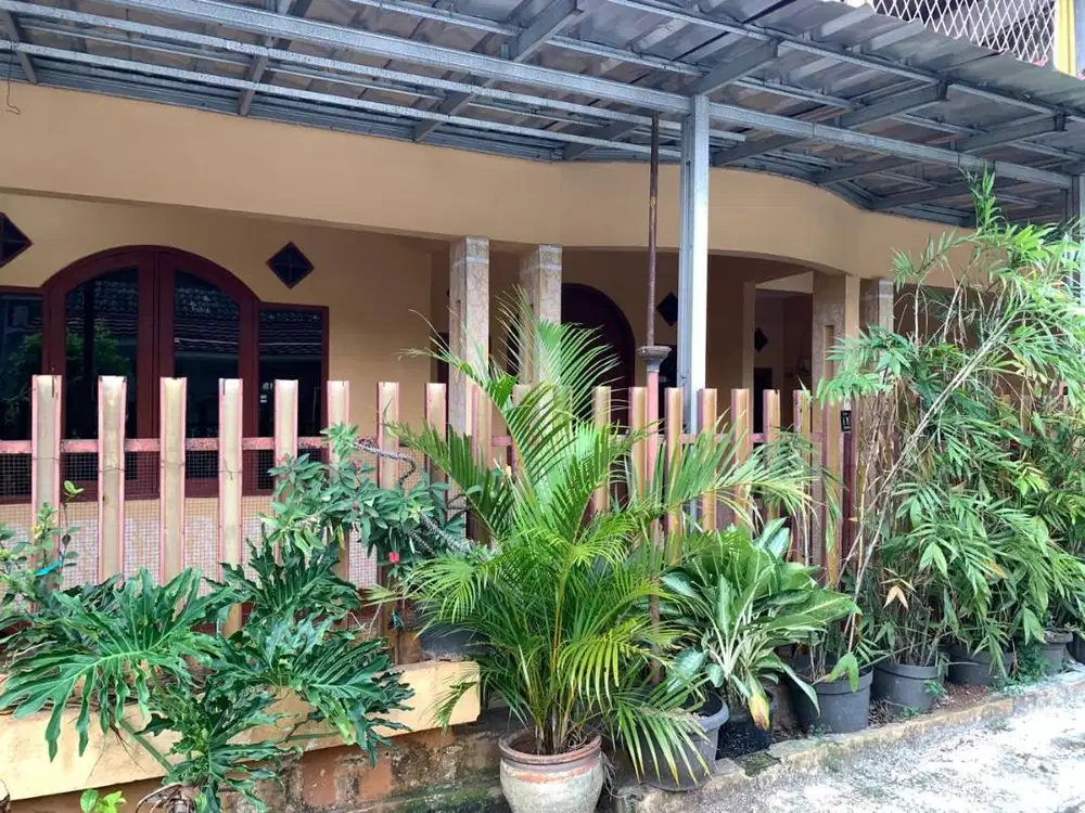 Disewakan rumah 2 lantai, Ja454lan Juanda Depok