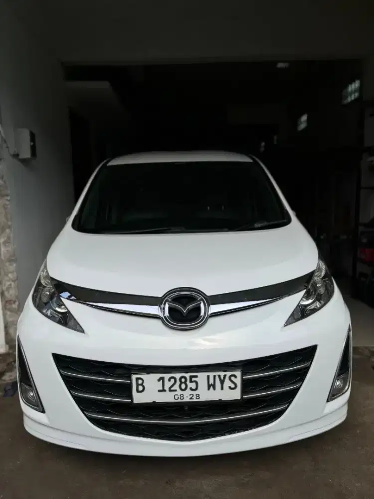 Mazda Biante 2013 AT