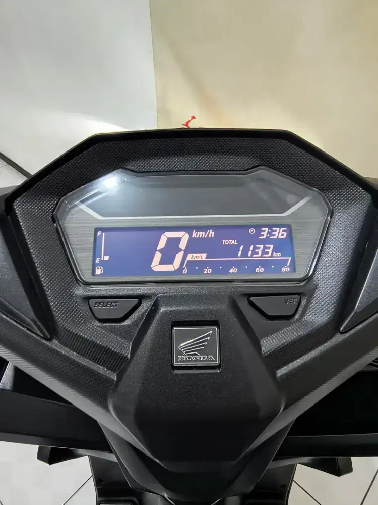 Istimewa Km 1 Ribu Honda new vario 160 Cbs tahun 2025 Hitam Doff