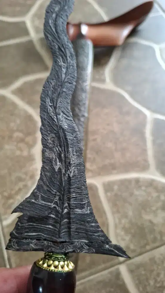 Dimaskawinkan keris Sengkelat. Pamor Blerak ngirit