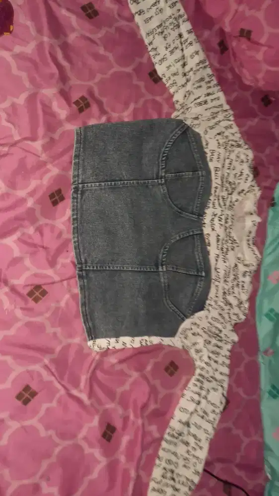 Baju crop top dan celana levis cutbray