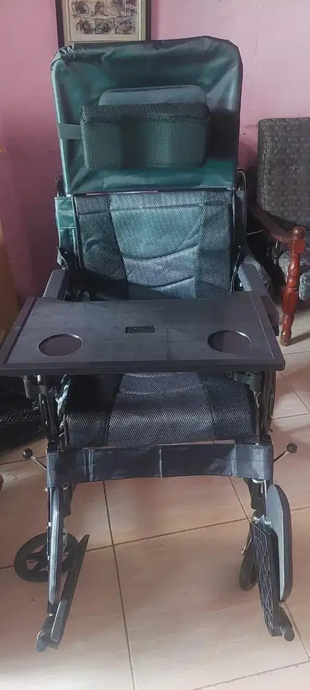 Kursi Roda 4 in 1 kursiroda 4 in 1 multifungsi + Meja makan + Toilet