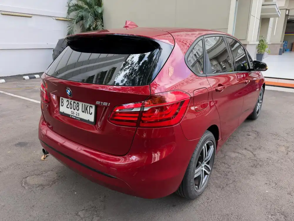 Dijual BMW 218i,tipe Active Tourer,2015,antik,