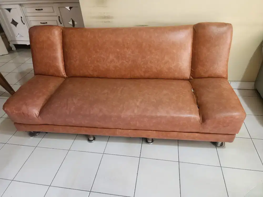 Sofa Bed Minimalis Kulit Sintetis (Bisa Jadi Kasur) - Cokelat Klasik