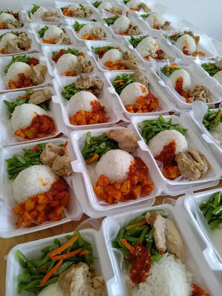 Dibuka lowongan untuk cook helper, potong sayur, dan cleaning