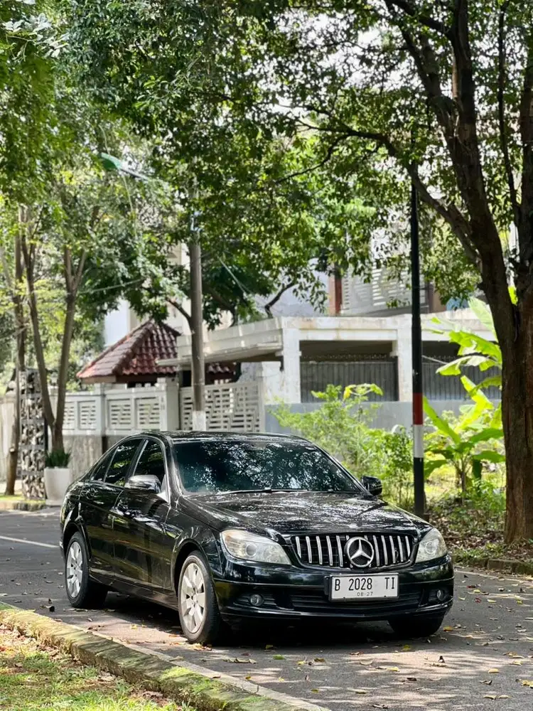 Mercy C200 W204 tahun 2008 istimewa