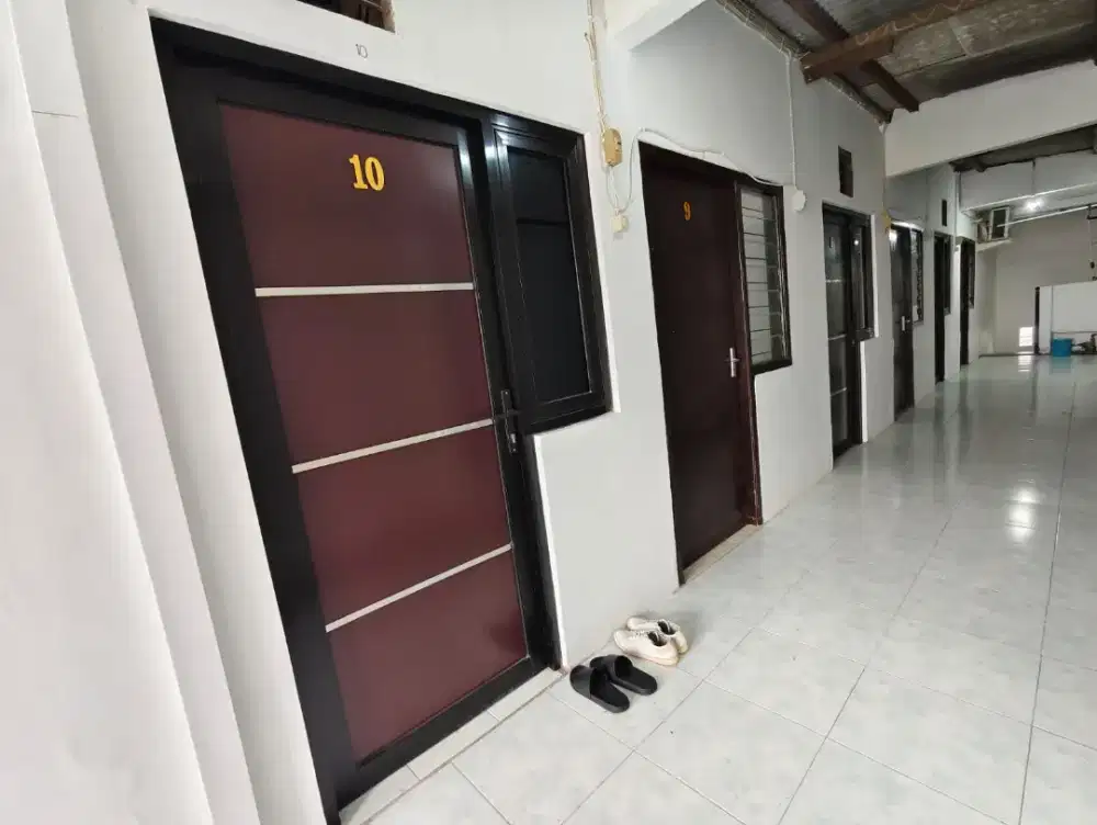 Di cari tenaga kebersihan kost