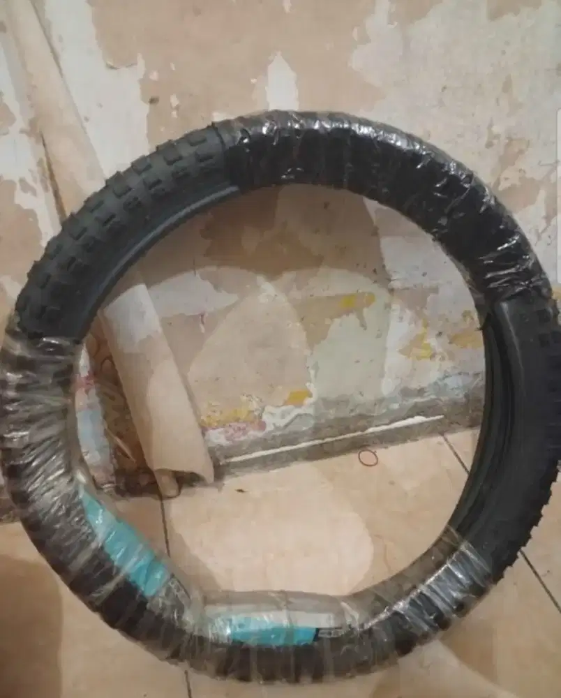 Sepasang ban sepeda Bmx luar & dalam uk 20