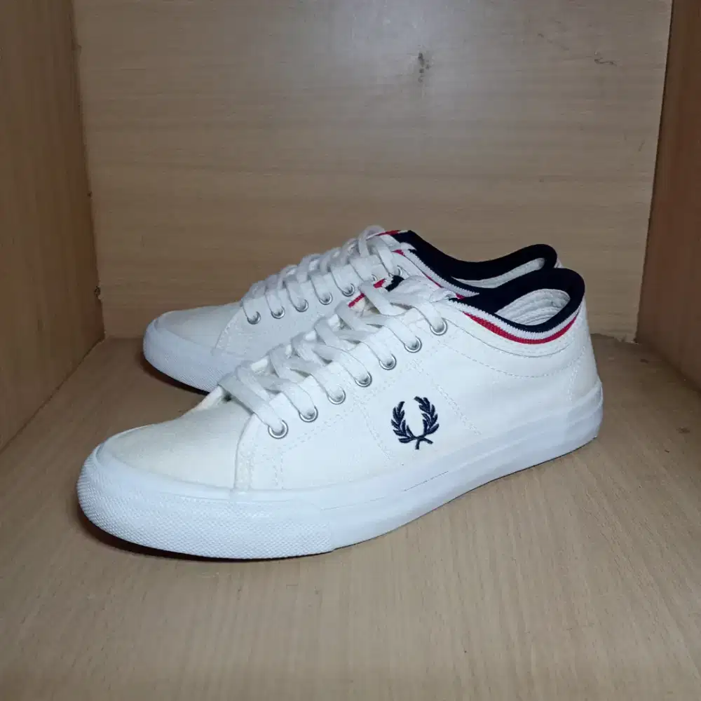 Fred Perry Men's Kendrick Tipped Cuff Canvas Size 38