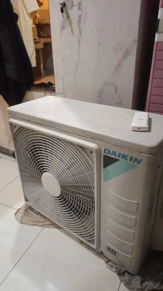 Jual AC Daikin 1,5 PK