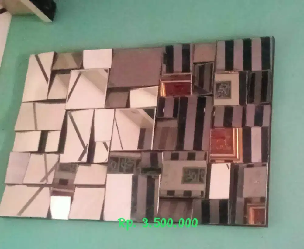 kaca hias elegant bentuk mozaik