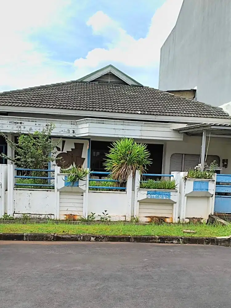 Taman Kebon Jeruk Intercon