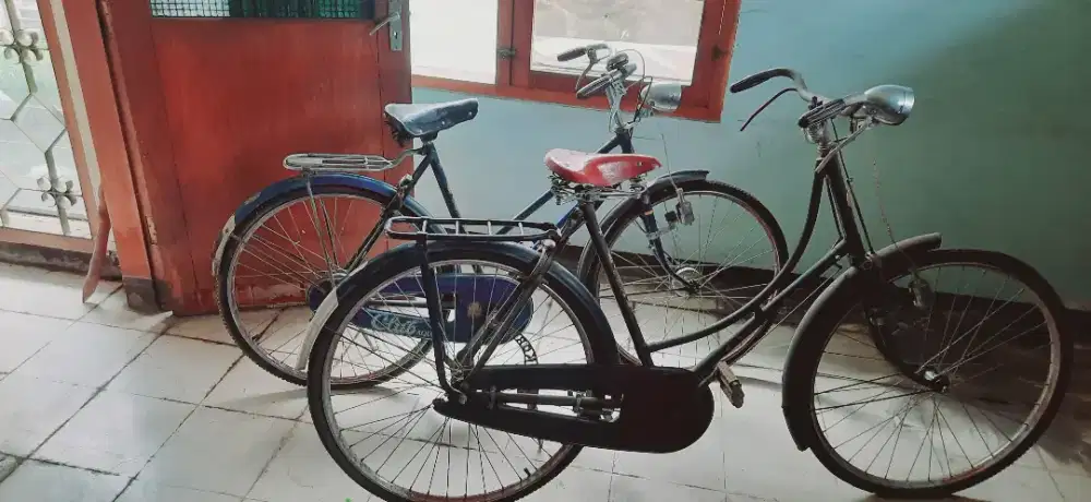 2 Sepeda merk Phoenix