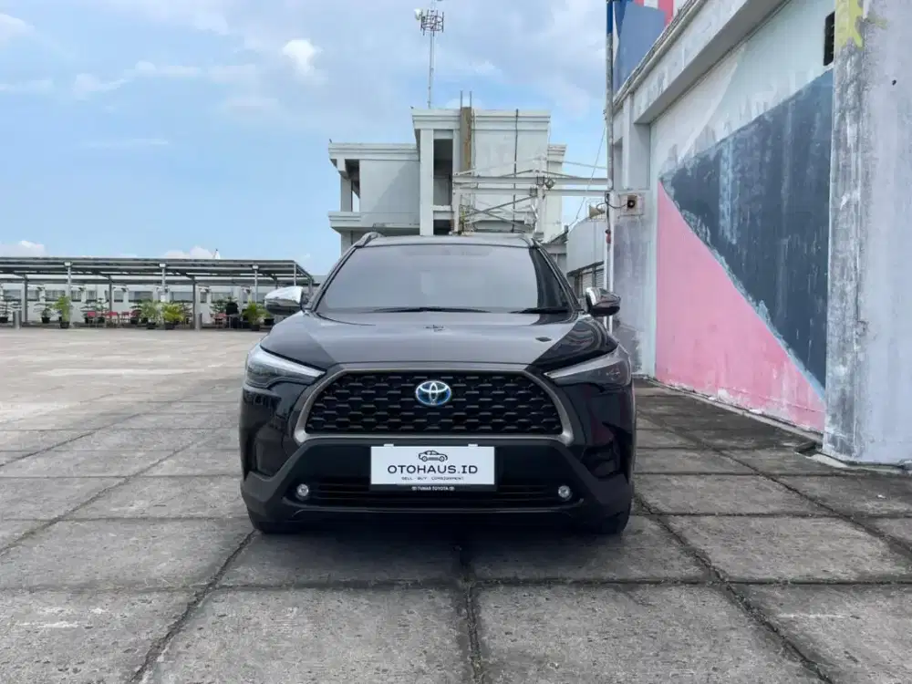 KM 40rb. Toyota Corolla Cross Hybrid 2020