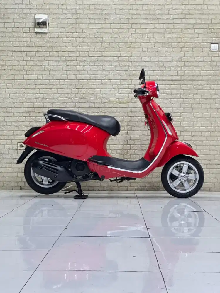 PROMO MURAH‼️ Vespa Primavera 150 Iget 2017 Red Favorit