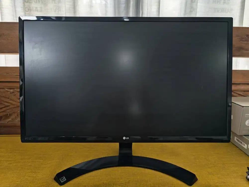 Monitor LG 24 inch