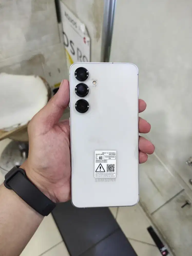 Samsung s24 fe 8/256gb putih sein fullset