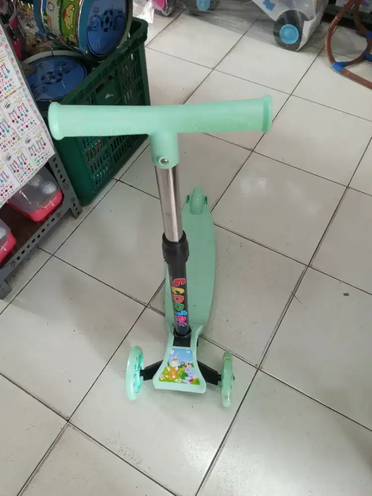 Mainan Anak Scooter Roda 3