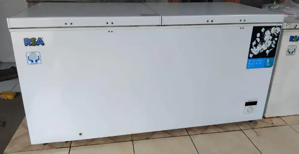 RSA FREEZER 600 LITER