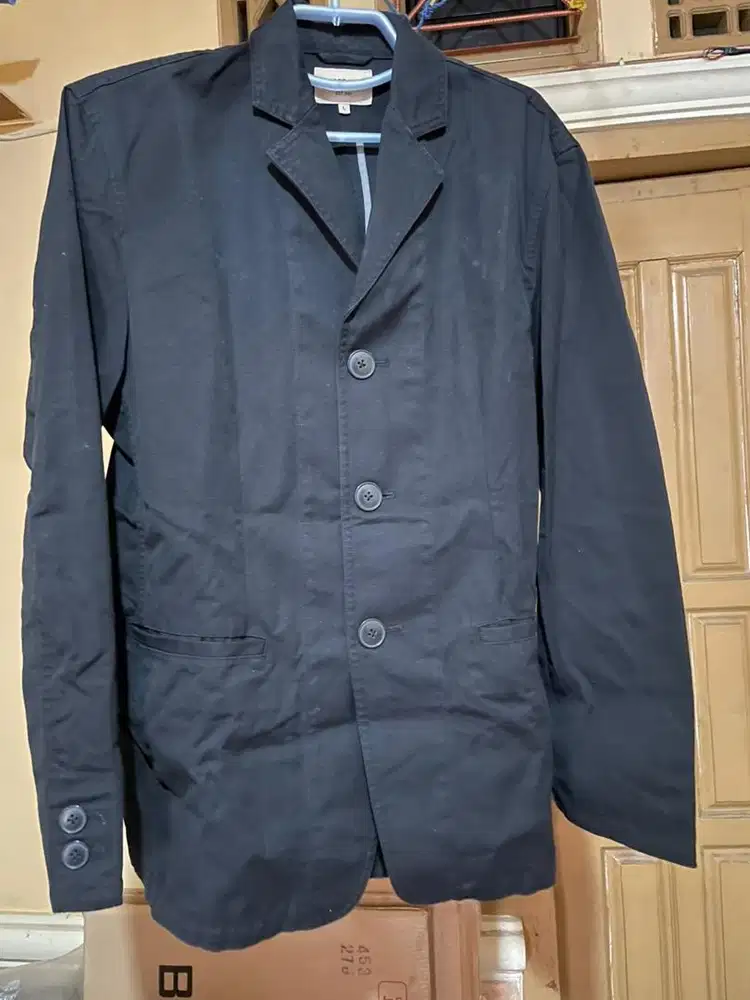 Menjual jas casual Giordano